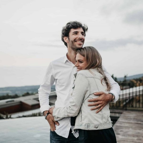 15 Proven Psychological Tips to Attract a Man You Like
