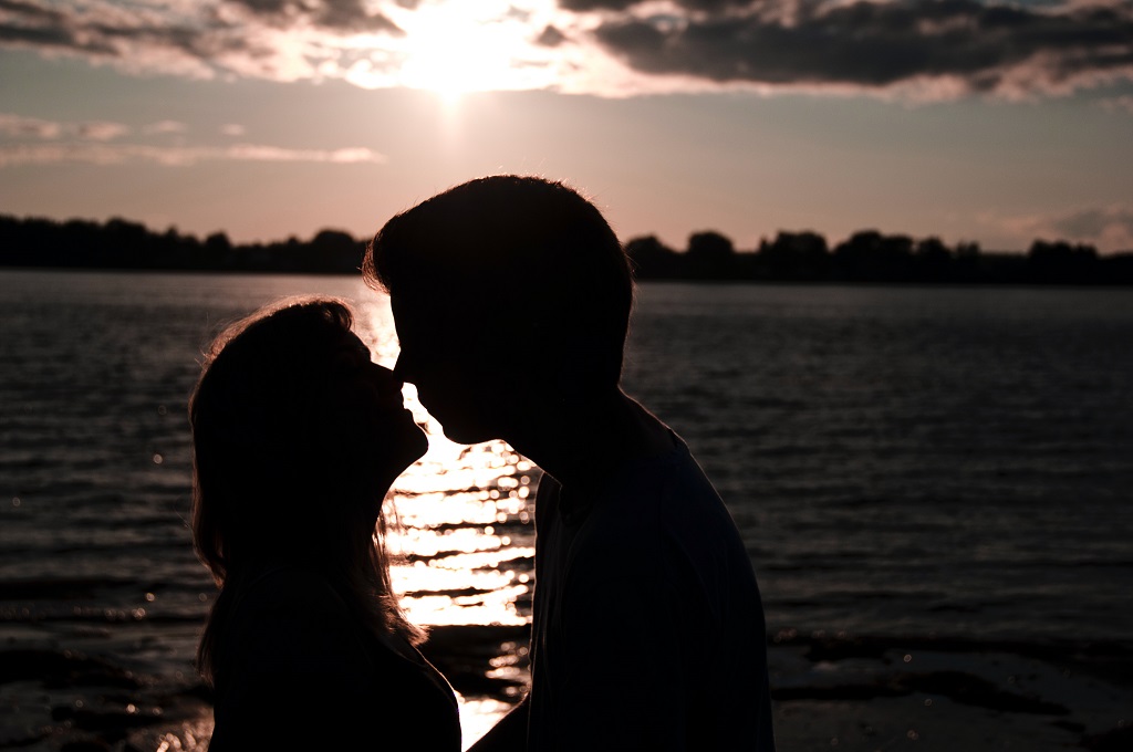 Finding A Serious Relationship Through Online Dating
