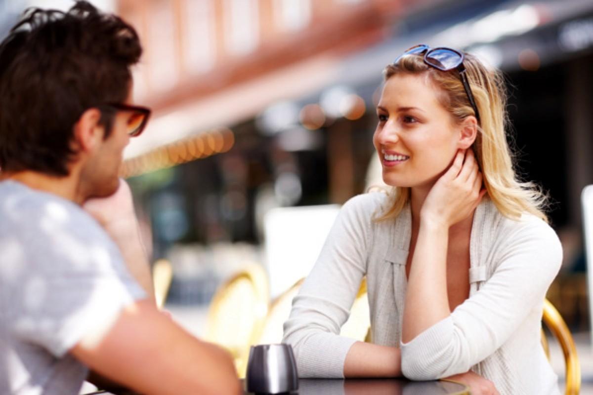 First Date Etiquette for Women
